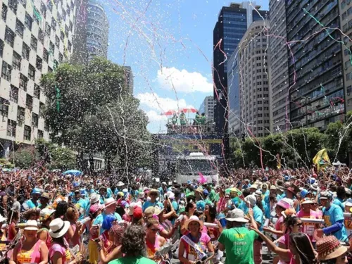 Segundo a prefeitura, estão previstos desfiles de sete blocos neste fim de semana