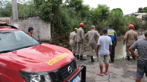 Bombeiros fazem buscas nesta quarta na região