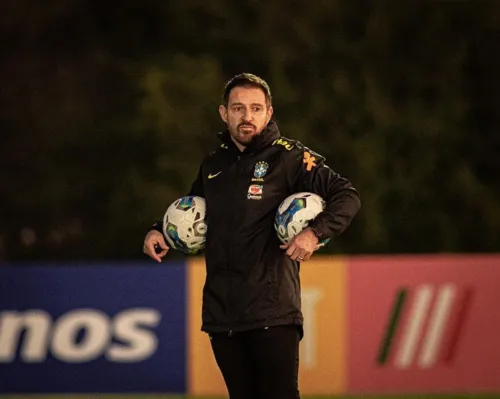 Técnico foi campeão Sul-Americano com a equipe sub-20