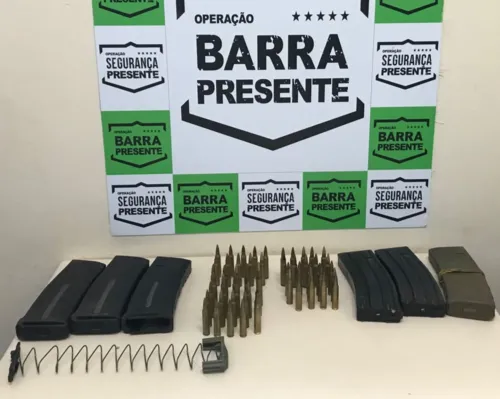 O material foi encontrado por agentes do Barra Presente