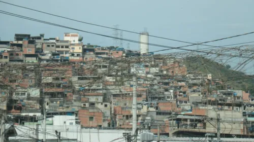 Moradores da região vivem tensão desde as primeiras horas da manhã