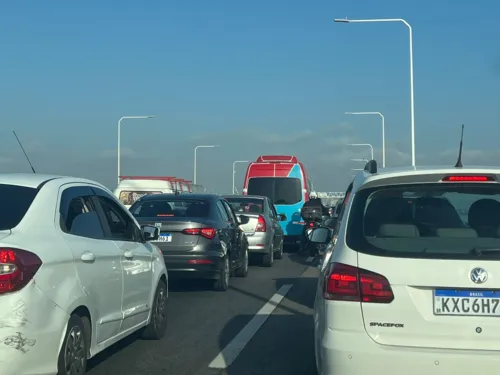 Trânsito lento deixa travessia na Ponte em 39 minutos