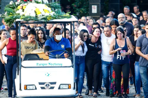 Familiares e amigos estavam muito emocionados