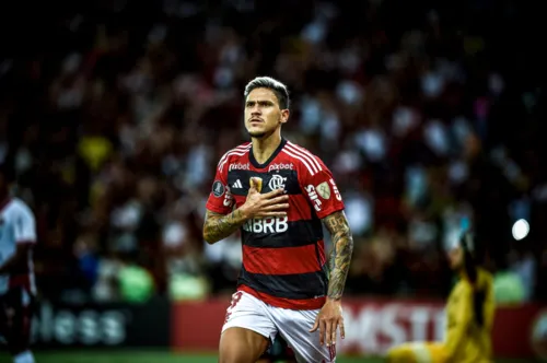 Pedro marcou os dois gols pelo Flamengo