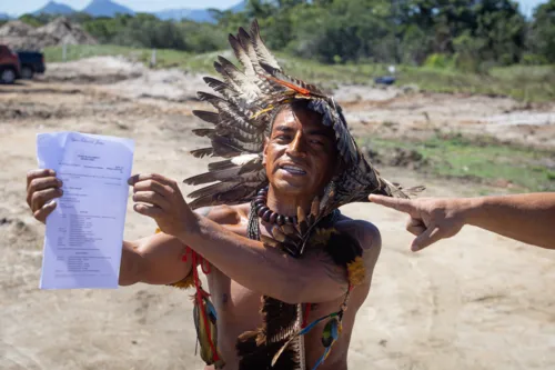 Segundo o Cacique, são cerca de 41 famílias abrigadas na aldeia, com 180 pessoas