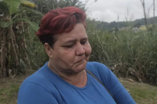 Claúdia, mãe de Adriele, acredita que tenha sido feminicídio