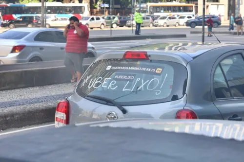 Motoristas durante o protesto no Centro do Rio