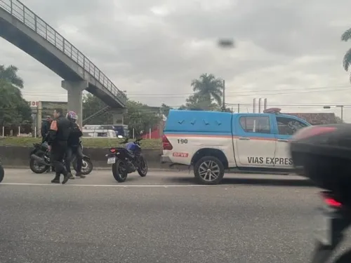 Equipes do Batalhão de Policiamento em Vias Expressas