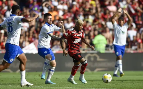 Três jogadores teriam recebido a proposta