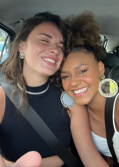 Jessi Alves e Sté Frick estão juntas há nove meses