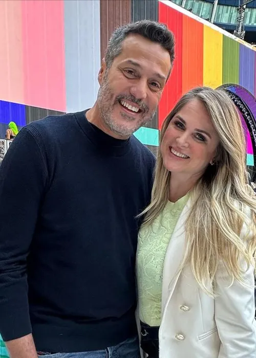 Susana Werner e Julio Cesar curtem show em Londres