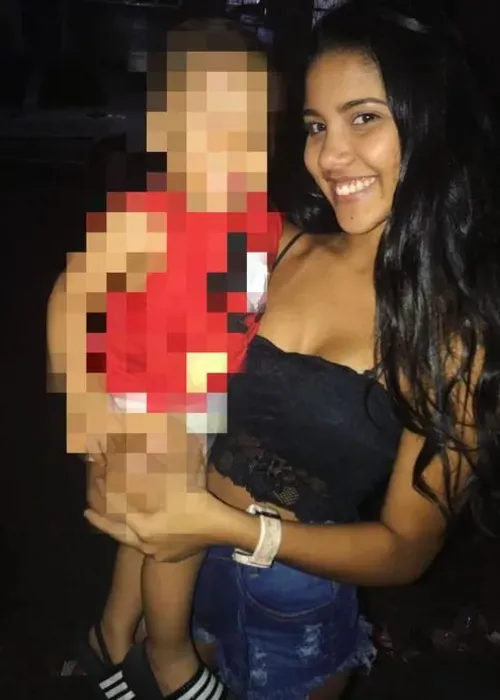 Jenifer Carvalho, de 19 anos, morreu com um tiro no peito