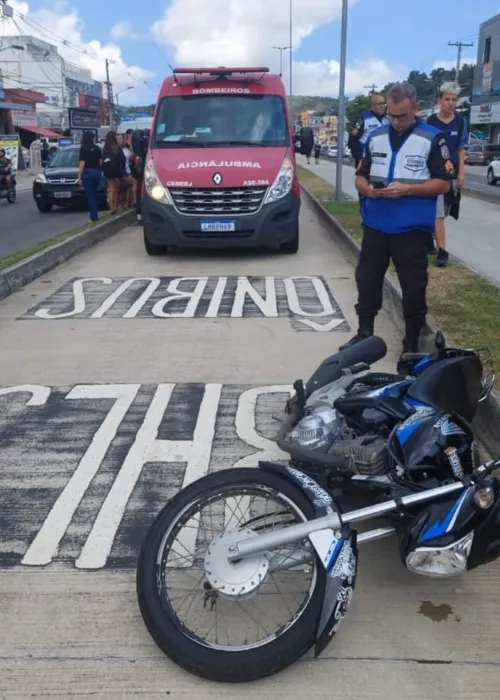 Moto atingiu dois estudantes no Cafubá