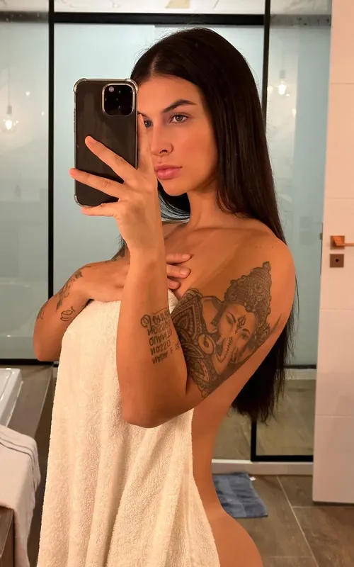 Carol comentou na foto de Labres