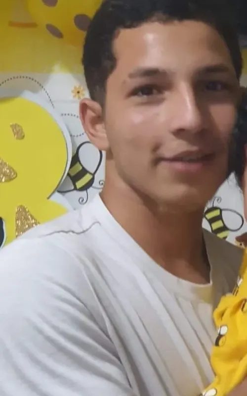 Jovem tinha ido visitar o amigo na oficina