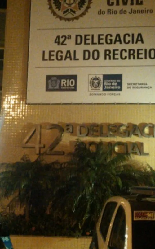 Polícia Militar afirmou que um sujeito passou pelo local efetuadno tiros
