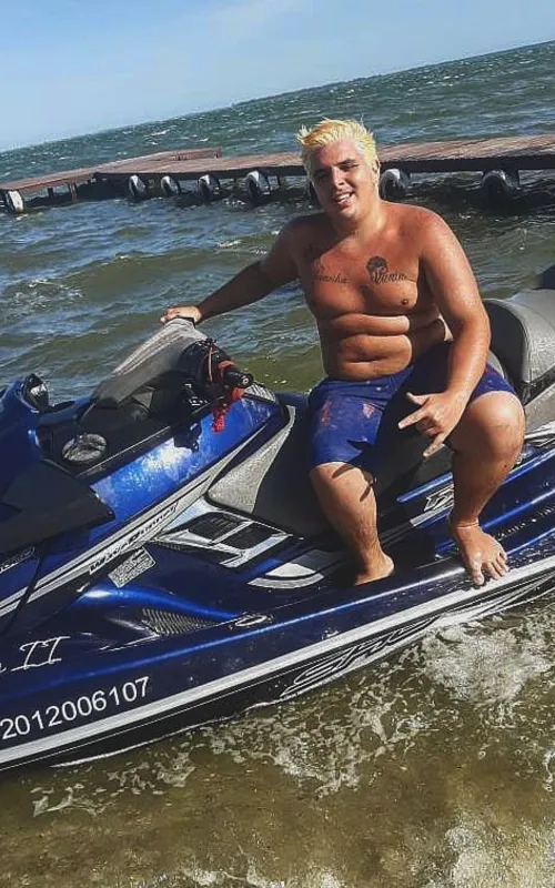 Matheus foi executado na porta de casa em Niterói