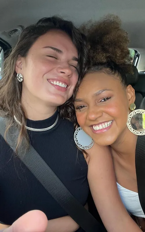Jessi Alves e Sté Frick estão juntas há nove meses