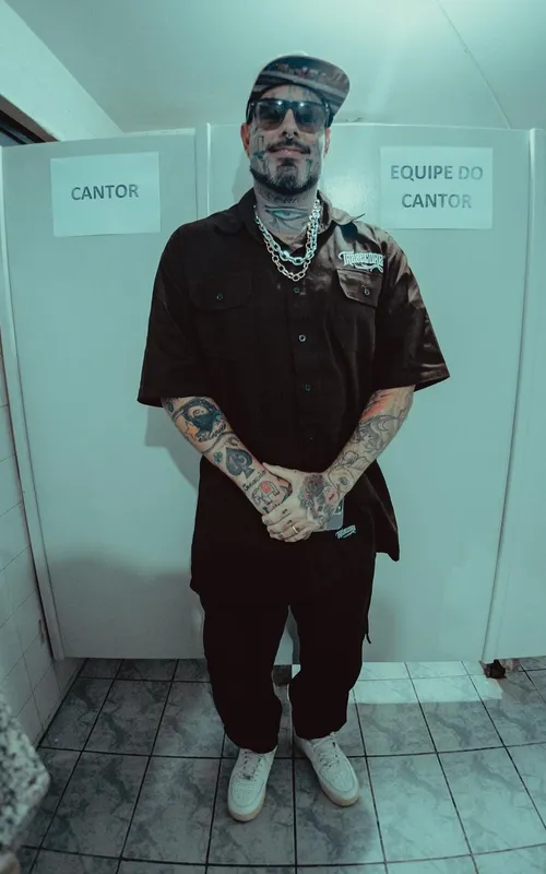 Tico Santa Cruz brincou com a comparação dos dois: 'Vê se pode?'