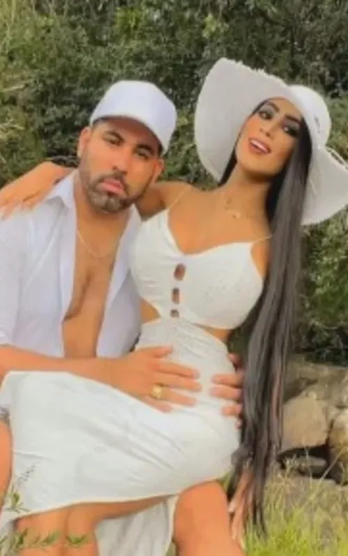Segundo as investigações, além de artistas, Isabela e David se apresentavam como "traders"