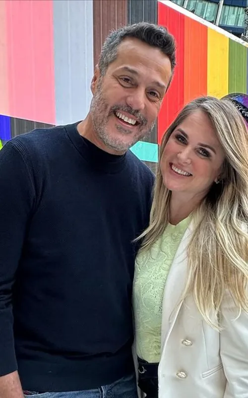 Susana Werner e Julio Cesar curtem show em Londres