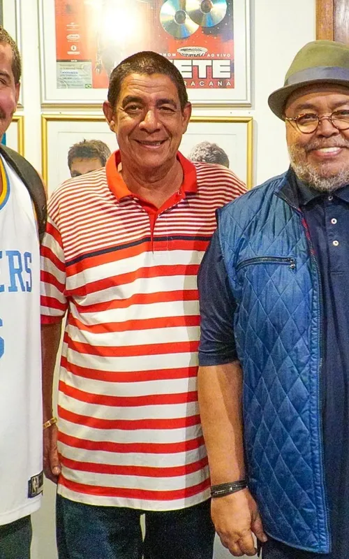 Thiago Martins postou uma foto em estúdio com Zeca Pagodinho e Jorge Aragão