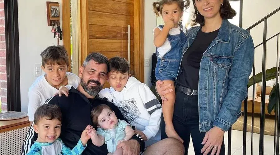 Letícia está esperando seu sexto filho com Juliano Cazarré