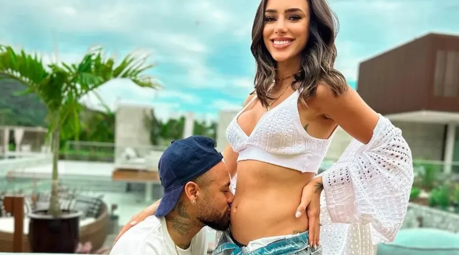 Neymar e Bianca serão pais de menina