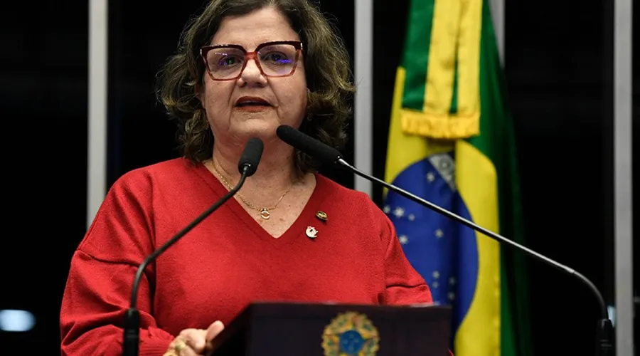 Teresa Leitão é conferencista será a professora, pedagoga, sindicalista e primeira mulher eleita por Pernambuco para o Senado Federal