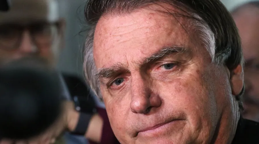 Ex-presidente Jair Bolsonaro foi multado em R$ 20 mil por campanha eleitoral irregular nas eleições do 2022