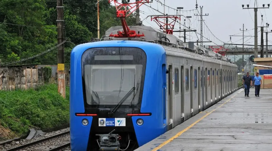 Suspensão da circulação dos trens afetou a população do Rio