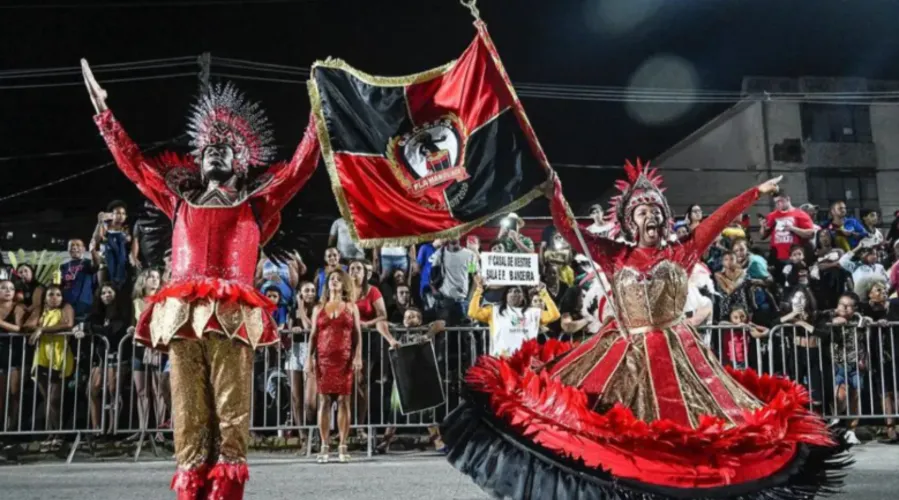 Escola do Flamengo apresentou enredo sobre São Judas Tadeu
