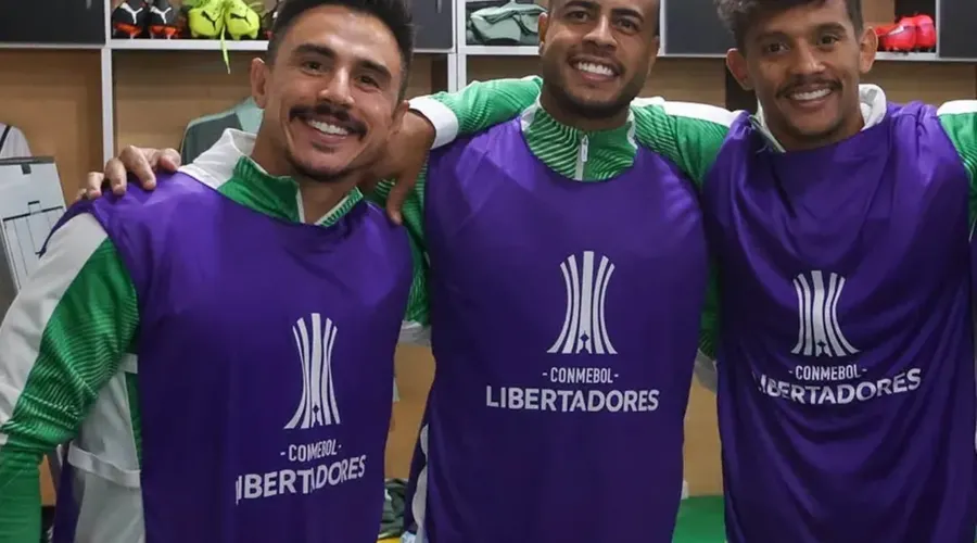 William Bigode, Mayke e Gustavo Scarpa na época em que atuavam juntos no Palmeiras