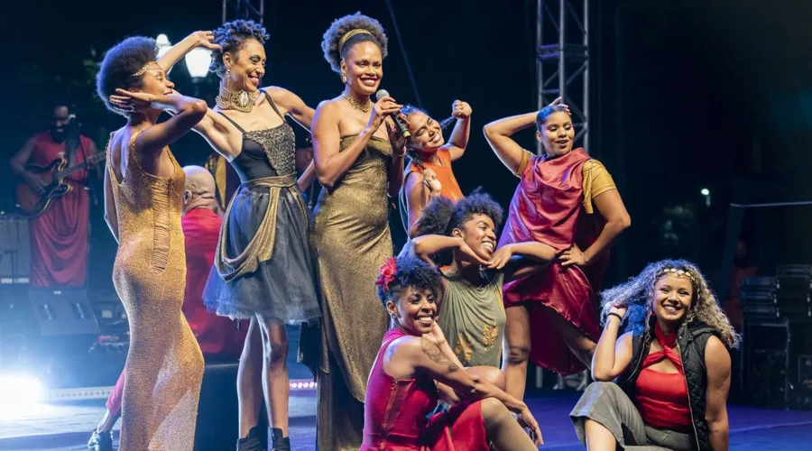 Espetáculo tem músicas autorais e traz uma versão afrocentrada, com narrativa sobre o negro em diáspora no Brasil