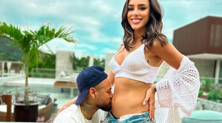 Imagem ilustrativa da imagem Neymar e a namorada Bruna Biancardi anunciam gravidez