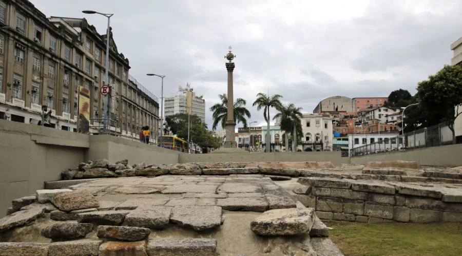 No Rio de Janeiro, o Cais do Valongo é tão importante que foi eleito Patrimônio da Humanidade pela Unesco.
