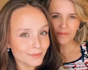 Imagem ilustrativa da imagem Mãe de Larissa Manoela é indiciada por intolerância religiosa