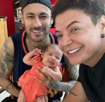 Imagem ilustrativa da imagem David Brazil se derrete com a filha de Neymar: 'Ela é linda'