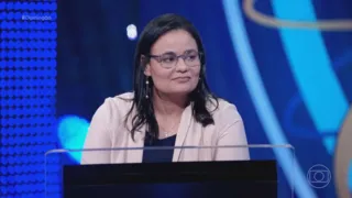 Imagem ilustrativa da imagem Milionária! Jornalista vence maior prêmio no 'Domingão do Huck'
