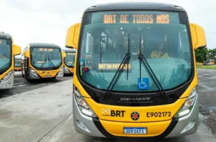 Imagem ilustrativa da imagem Rio entrega Nova Transoeste com 136 novos ônibus do BRT
