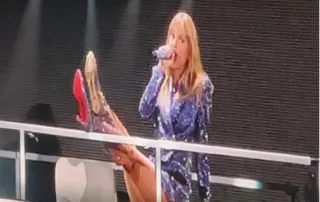 Imagem ilustrativa da imagem Salto de Taylor Swift quebra em última apresentação no Rio