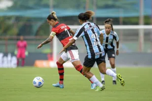 Imagem ilustrativa da imagem Grêmio vence e elimina Flamengo da Supercopa do Brasil