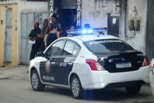 Imagem ilustrativa da imagem Executado a tiros dentro de barbearia em São Gonçalo