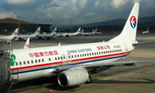 Imagem ilustrativa da imagem Avião com 132 pessoas a bordo cai em região montanhosa da China