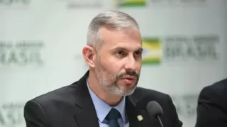 Imagem ilustrativa da imagem Provisório: Victor Godoy Veiga é o quinto ministro da Educação