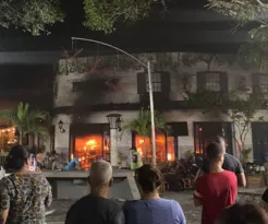 Imagem ilustrativa da imagem Incêndio destrói famoso boteco carioca; veja vídeo