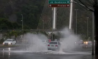 Imagem ilustrativa da imagem Cidades da Costa Verde do Rio são castigadas pelas chuvas