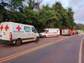 Imagem ilustrativa da imagem Grave acidente com ônibus no Paraná deixa mortos e feridos
