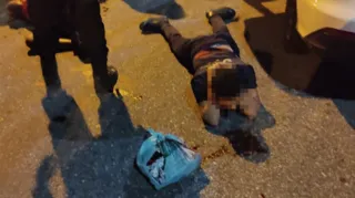 Imagem ilustrativa da imagem Criminoso morre e PM fica ferido durante tiroteio na Avenida Brasil