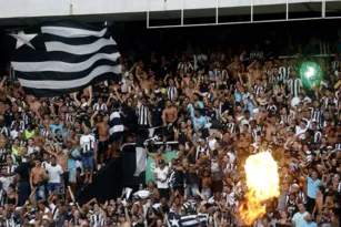Imagem ilustrativa da imagem Com time alternativo, Botafogo busca classificação na Copa